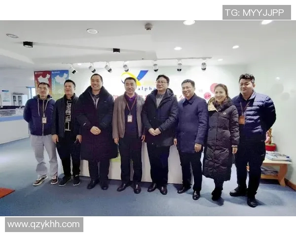 广州羽毛球队配合策略分析与技术提升探讨