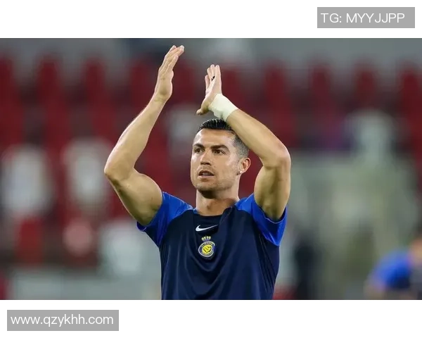 足球明星诺亚的职业生涯与成就揭秘及其在全球足球界的影响力分析 足球明星诺亚的职业生涯与成就揭秘及其在全球足球界的影响力分析